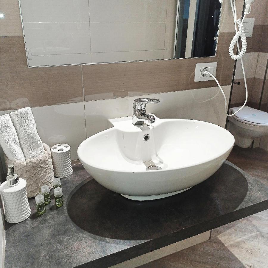 Bed and Breakfast Domus Pio XI Рим Экстерьер фото